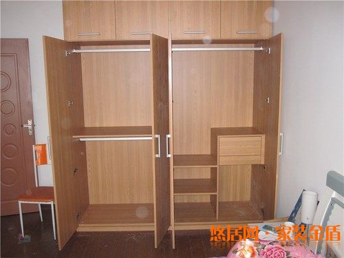 重慶裝飾公司教你選購衣柜技巧